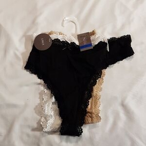 Secret Treasures women's size 3 pack of thong panties XXL or XXXL